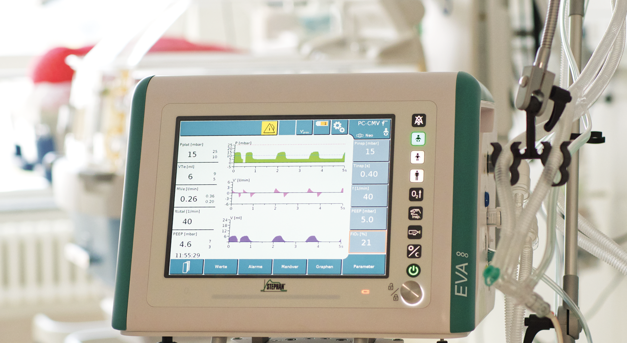 Neonatal Ventilator, Model EVA-Neo